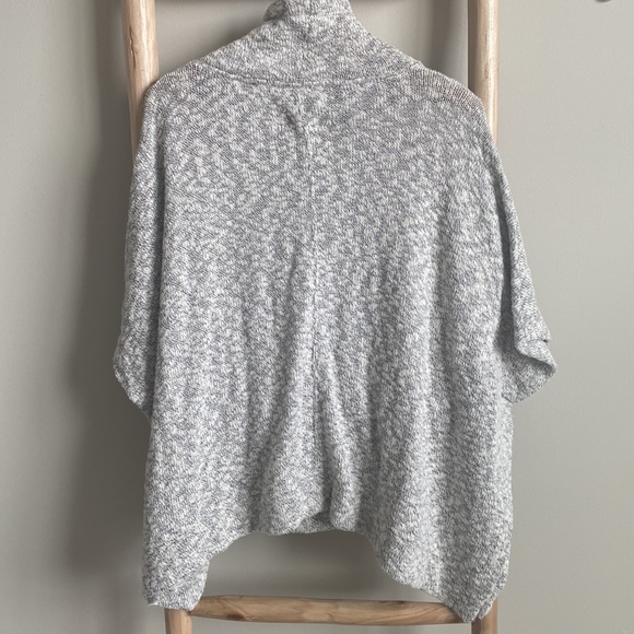 Lou & Grey Marled Mock Neck Poncho Top Sz Small - Picture 9 of 9